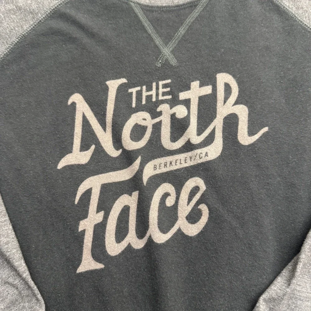 The North Face Mens XL Raglan Baseball Tee 3/4 Sleeve Grey Graphic T-Shirt